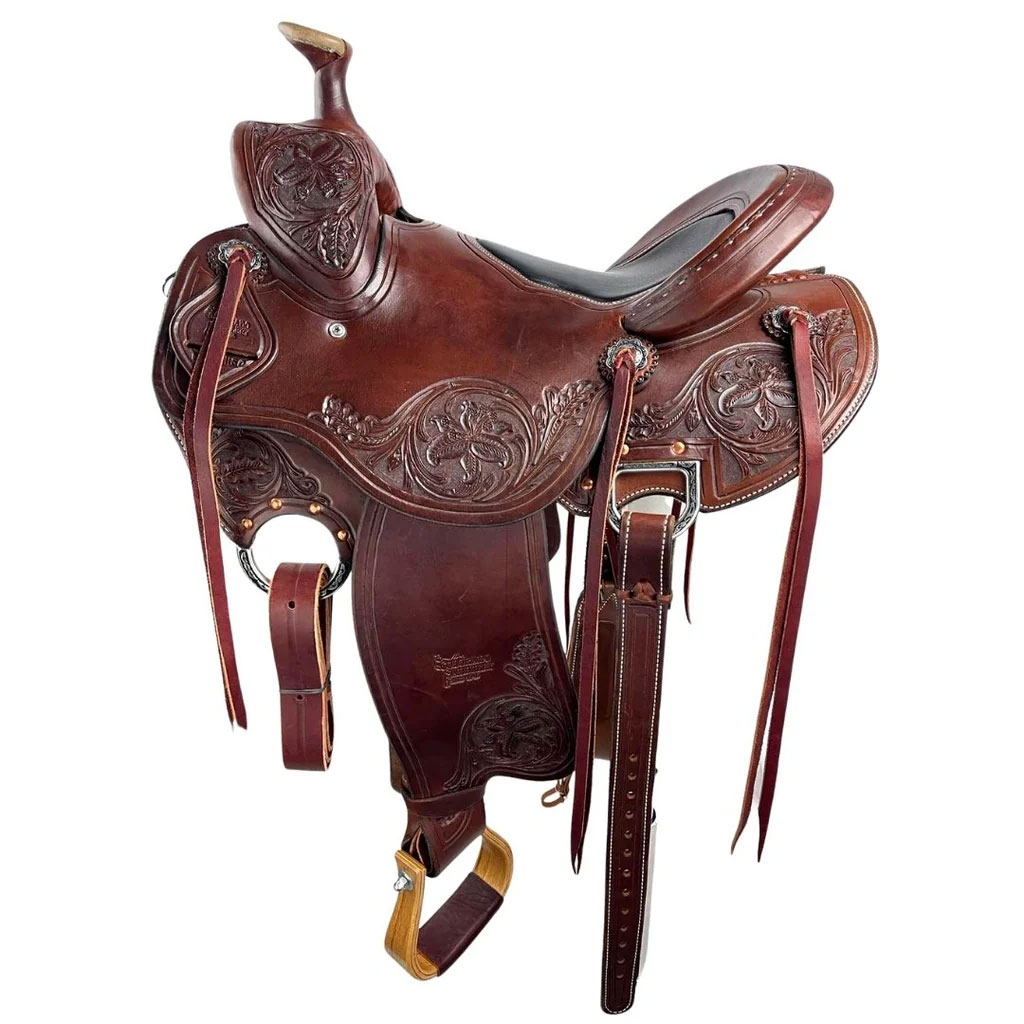 English Saddle VS Western Saddle What’s the Difference? The Equestrian Explorer